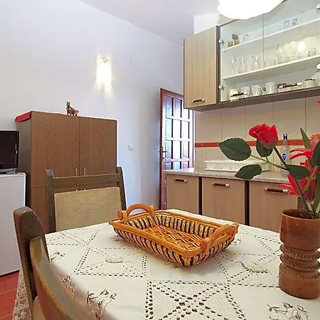 1665 Hotel