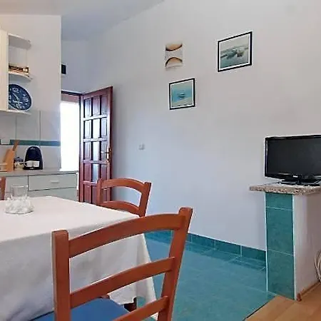 Hotel 1665 3*
