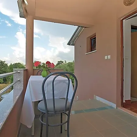 1665 Hotel
