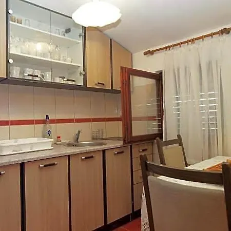 1665 Hotel
